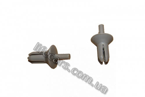 

Клипса Chery Amulet (A15-6800067)