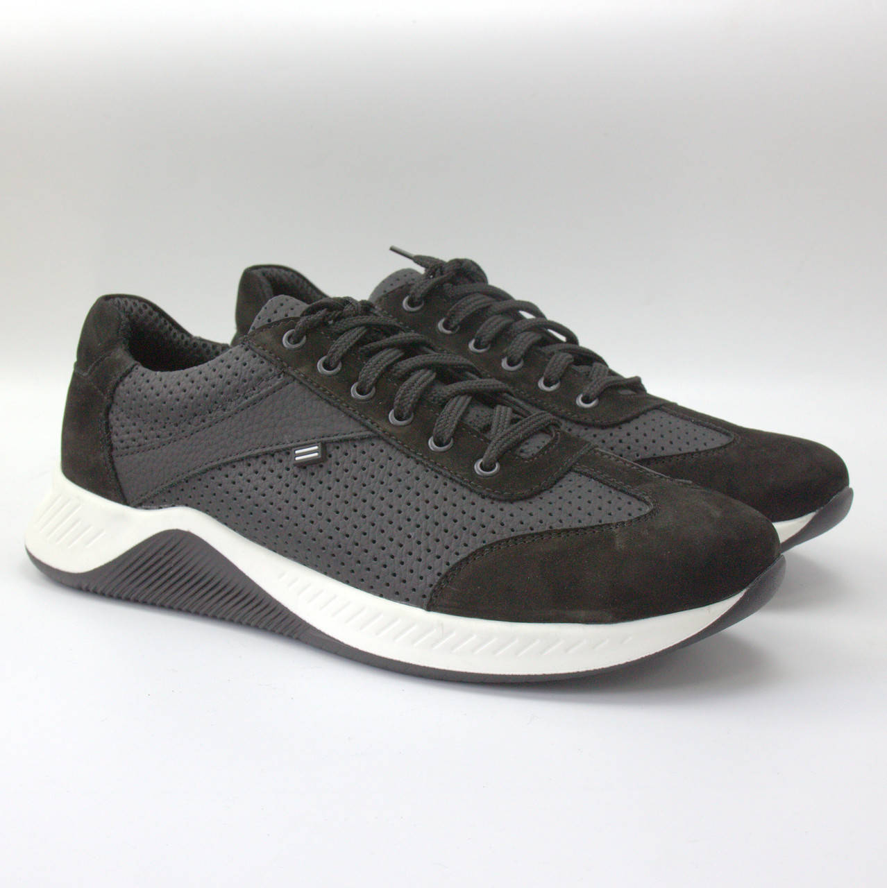 

Летние кроссовки мужские кожаные черные с перфорацией обувь больших размеров Rosso Avangard DolGa BlackMate BS, Черный