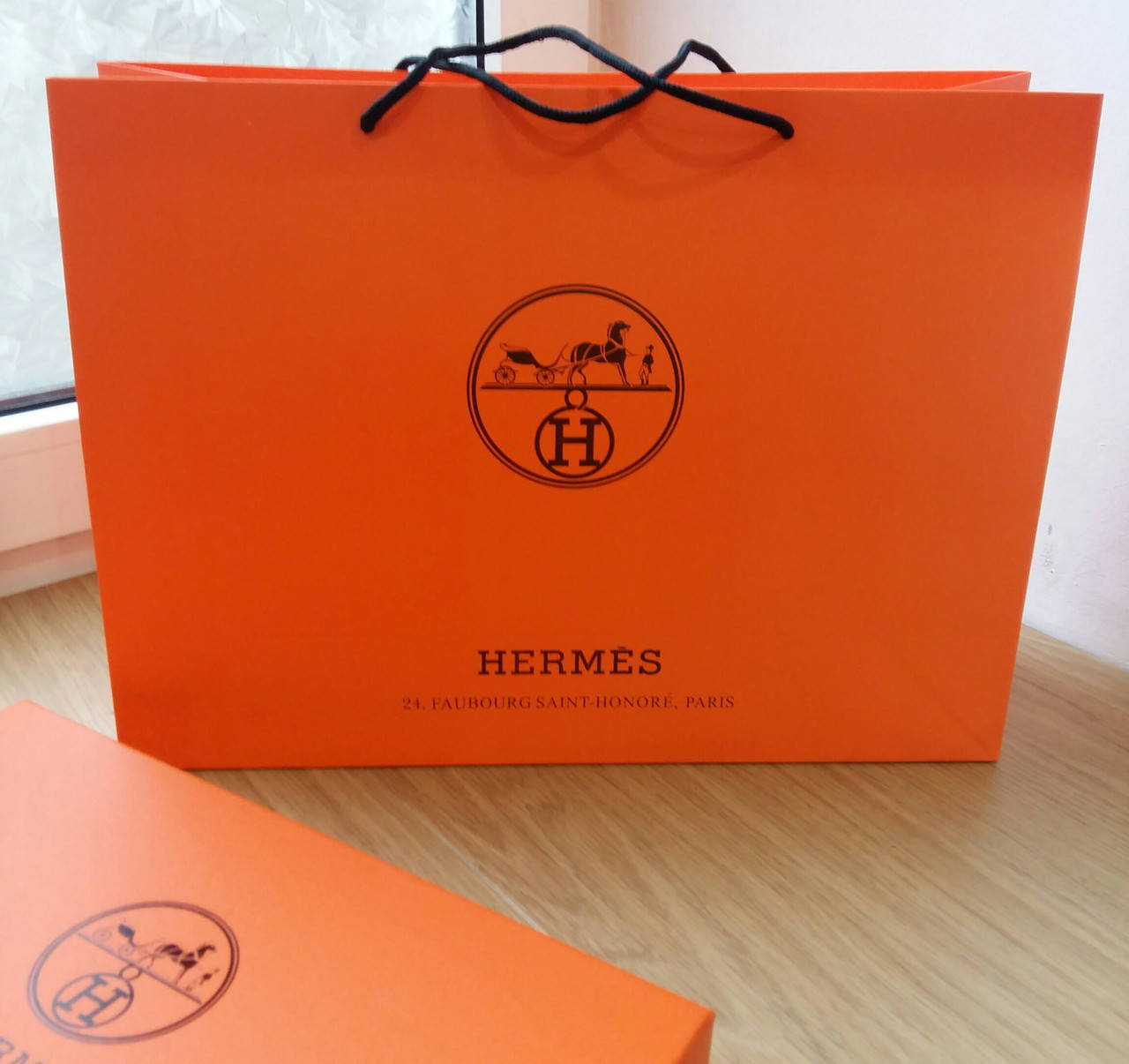 

Подарочный пакет Hermès: горизонталь, mахi
