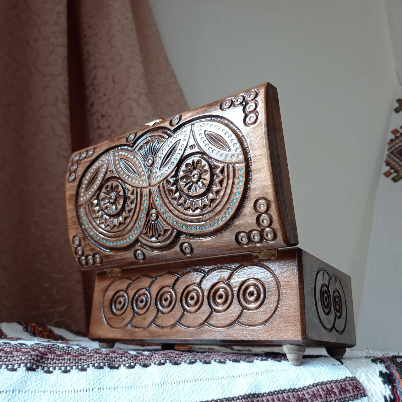 

Шкатулка деревянная резная 21х11 для украшений, ручная работа