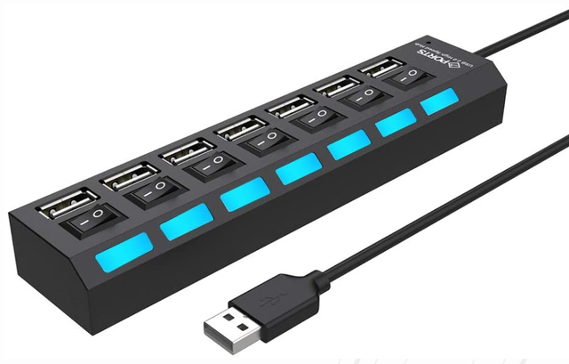 

USB HUB 2.0 на 7 портов с переключателем на каждый порт и доп. питанием