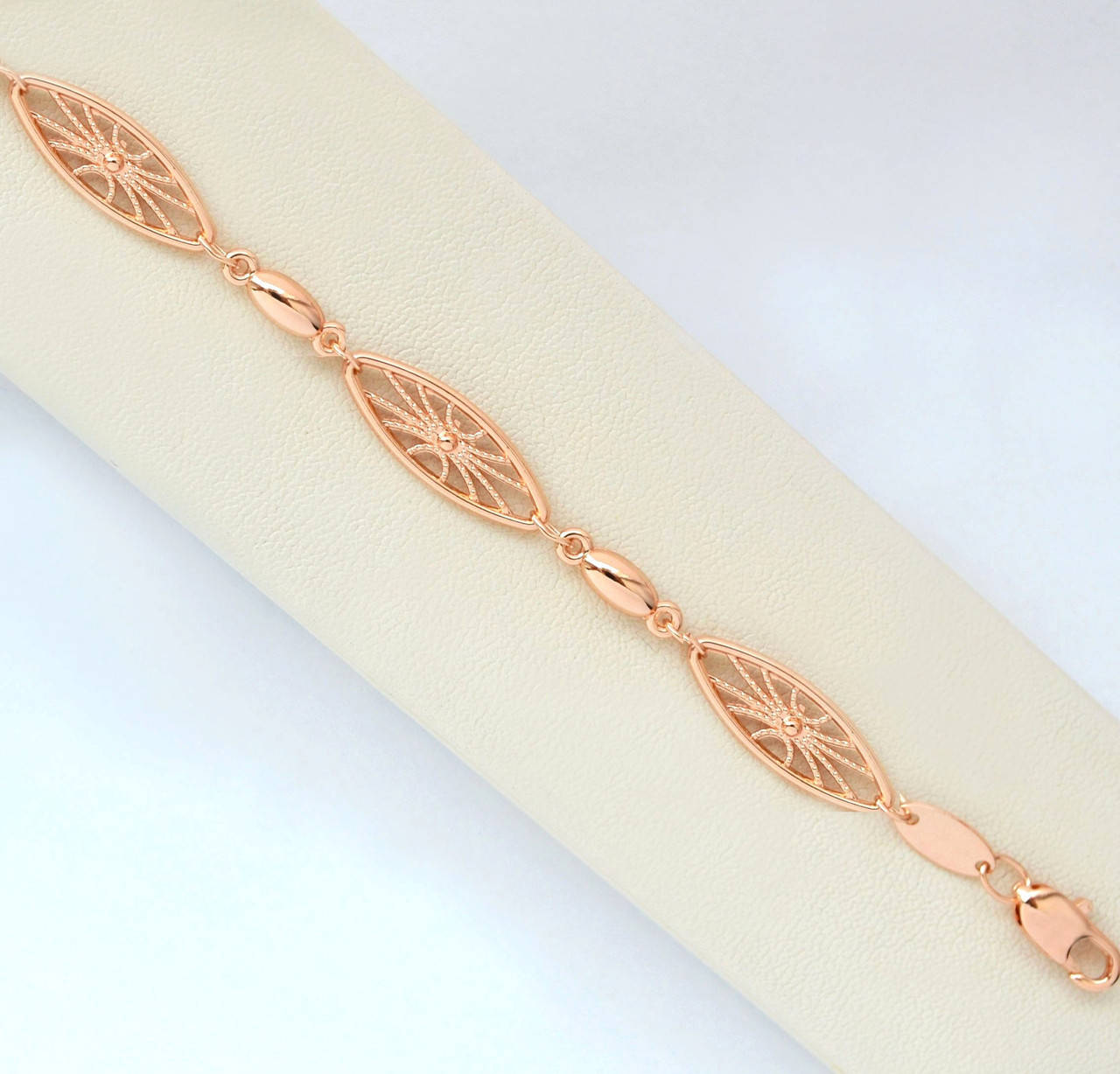 

Браслет фантазийное плетение позолота 18к. длина 21 см. ширина 6 мм.