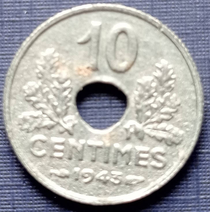 

Монета 10 сантимов Франция 1943 цинк Виши маленькая