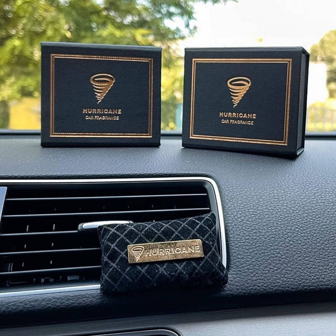 

Ароматизатор в машину Hurricane Gold Premium (аромасаше)