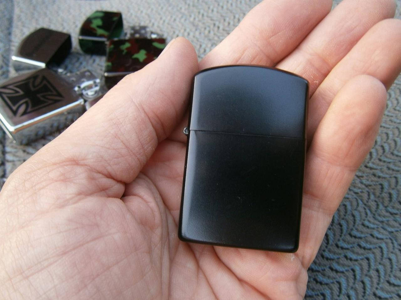 

Зажигалка бензиновая ветрозащитная чёрная. MFH, Макс Фукс. Германия., Черный