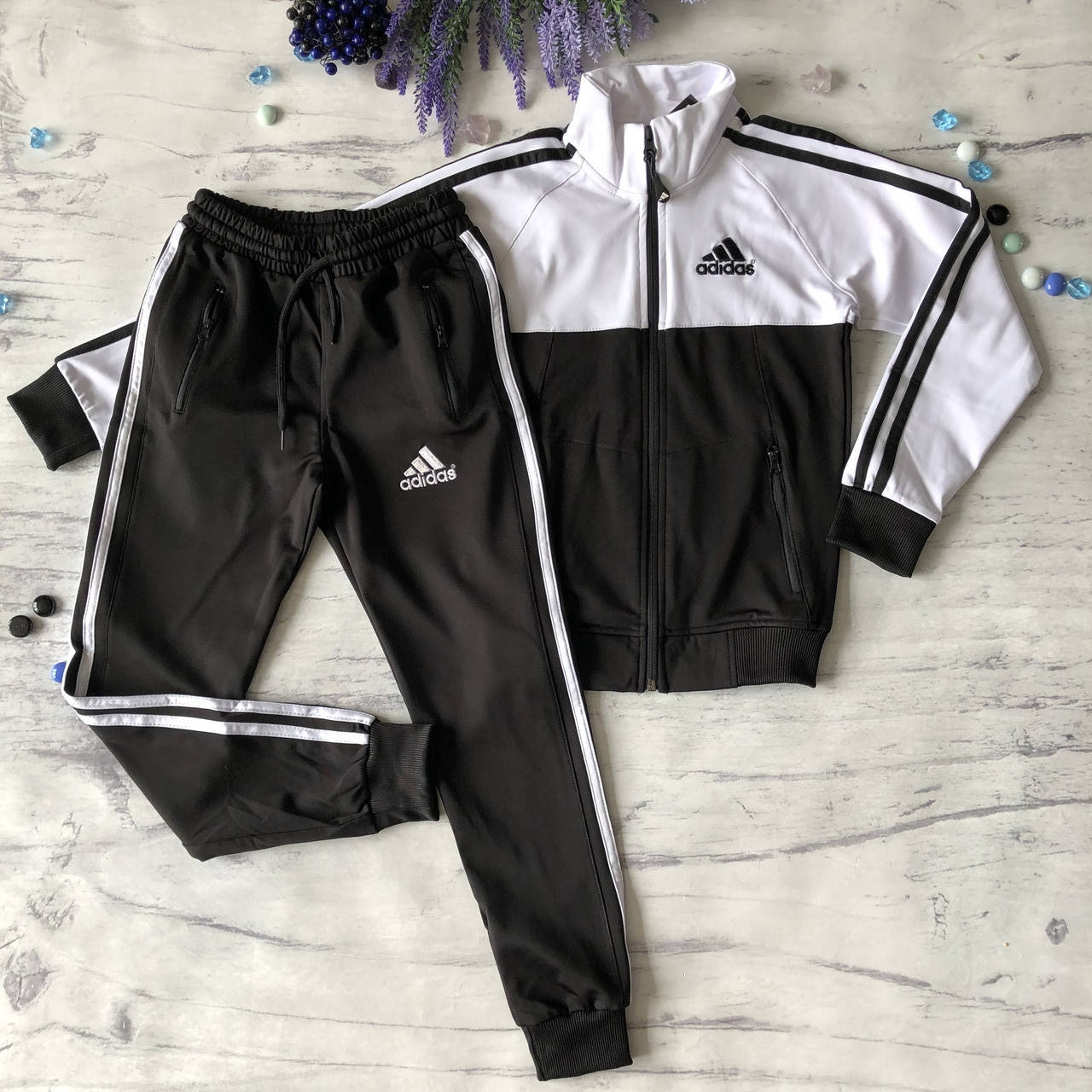 

Теплый костюм на мальчика в стиле Adidas 171. Размер 140 см, 164 см, 176 см