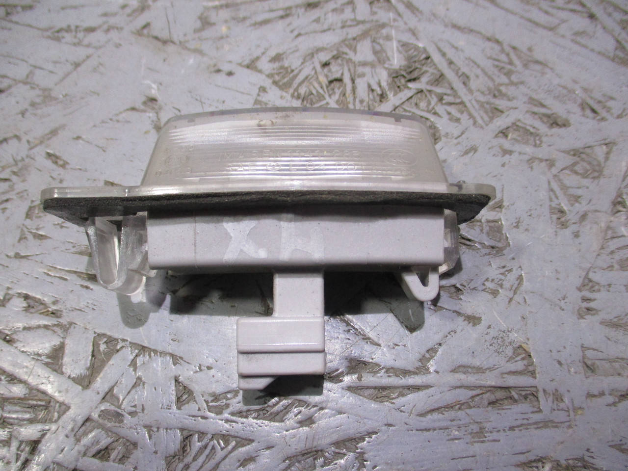 

Фонарь подсветки номерного знака 8341A009 9918904 Outlander XL Mitsubishi