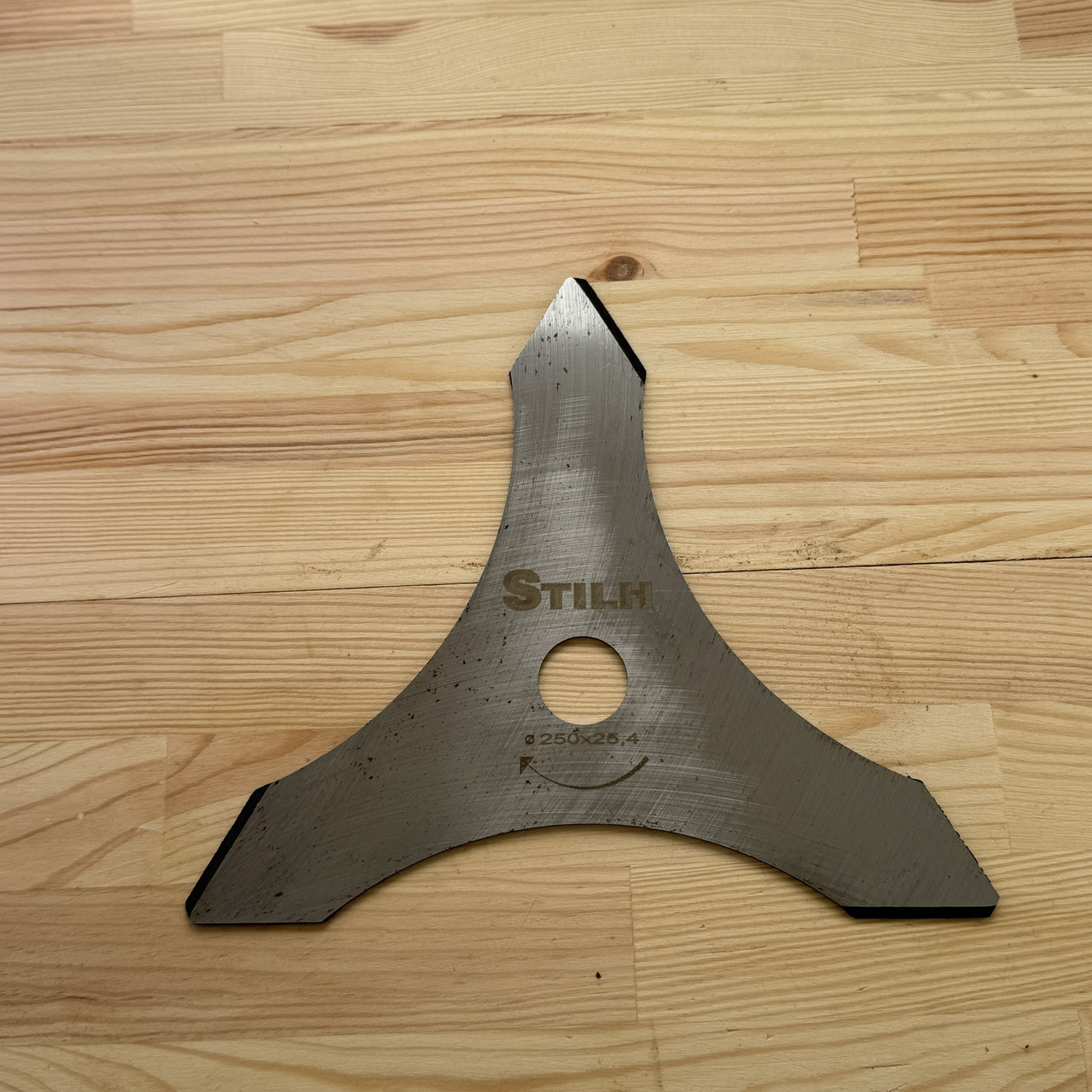 Ніж для мотокоси STILH 3-х ножевий 230 мм полегшений.