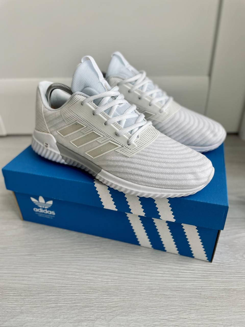 

Кроссовки Adidas Clima