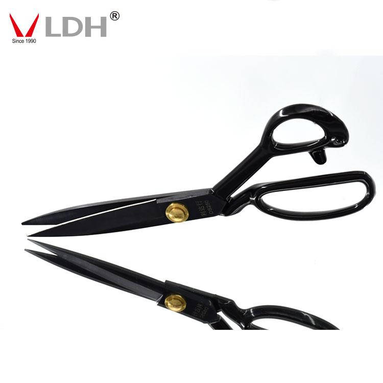 

Ножницы закройщика, 255мм (10"),высококачественная марганцевая сталь 58-60HRC, чер. оксид. улучш. , Ручка PVC,