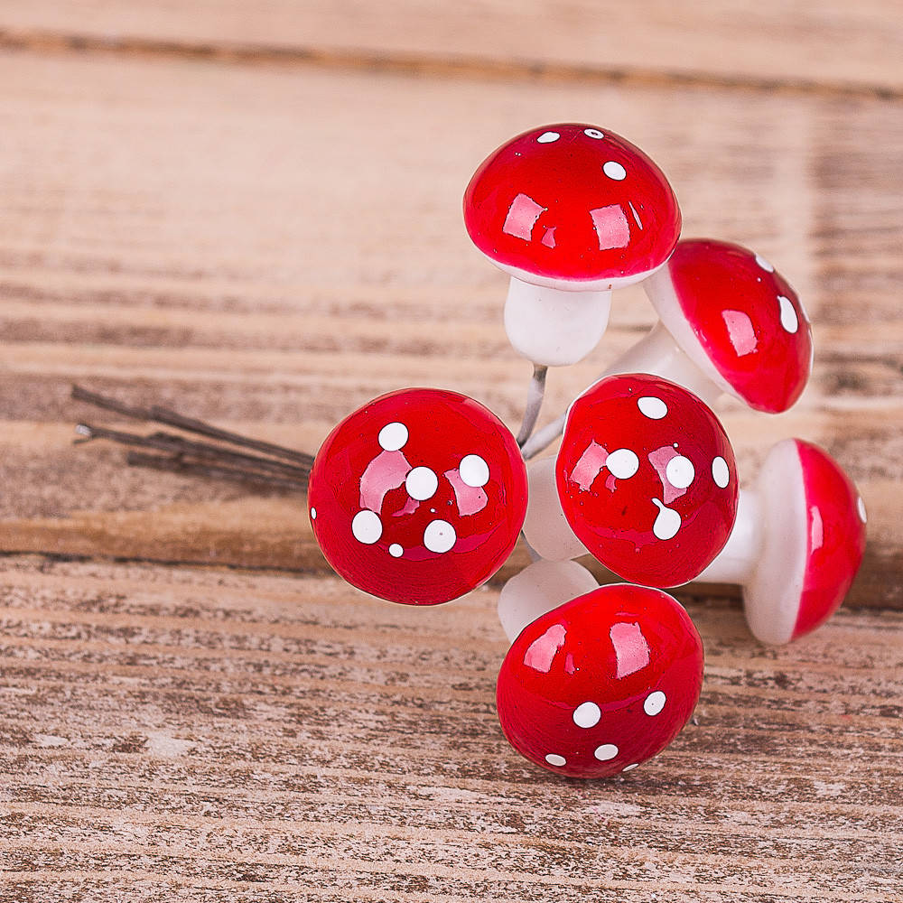 

Пучок мухоморов