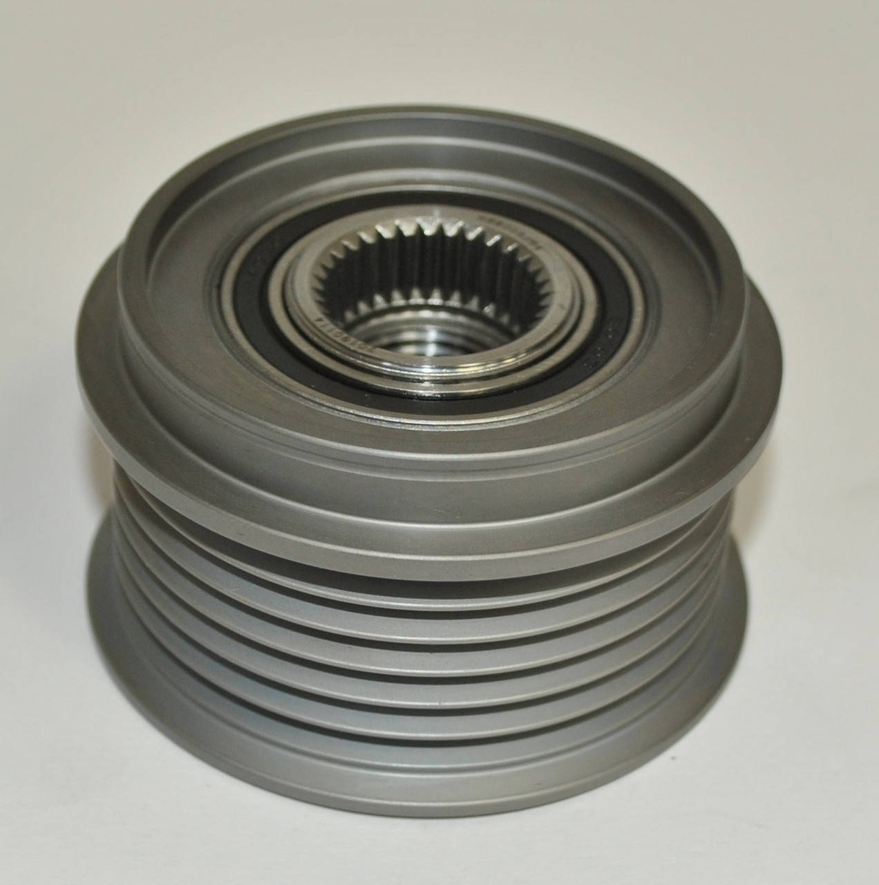 

Шкив генератора Шевроле каптива эпика лачетти нубира 2.0 дизель Chevrolet Captiva Epica Lacetti