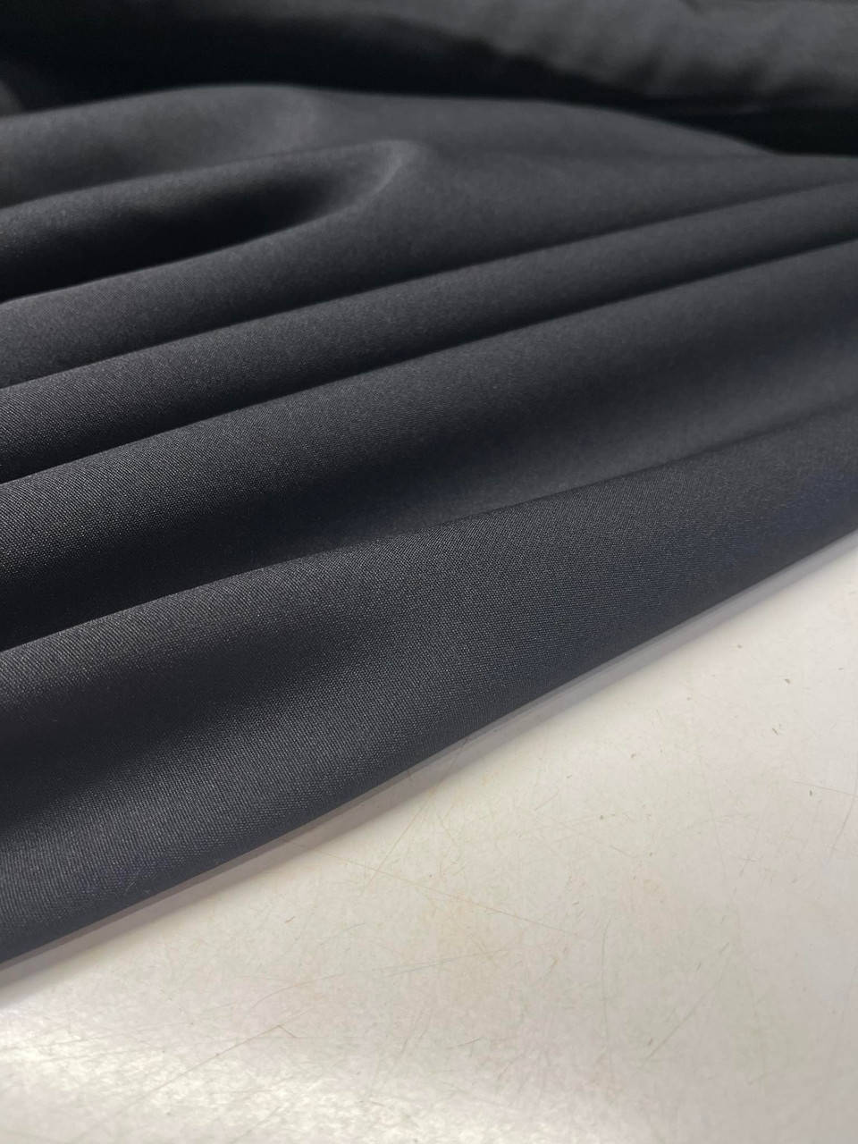 

Креп Костюмка, Черный