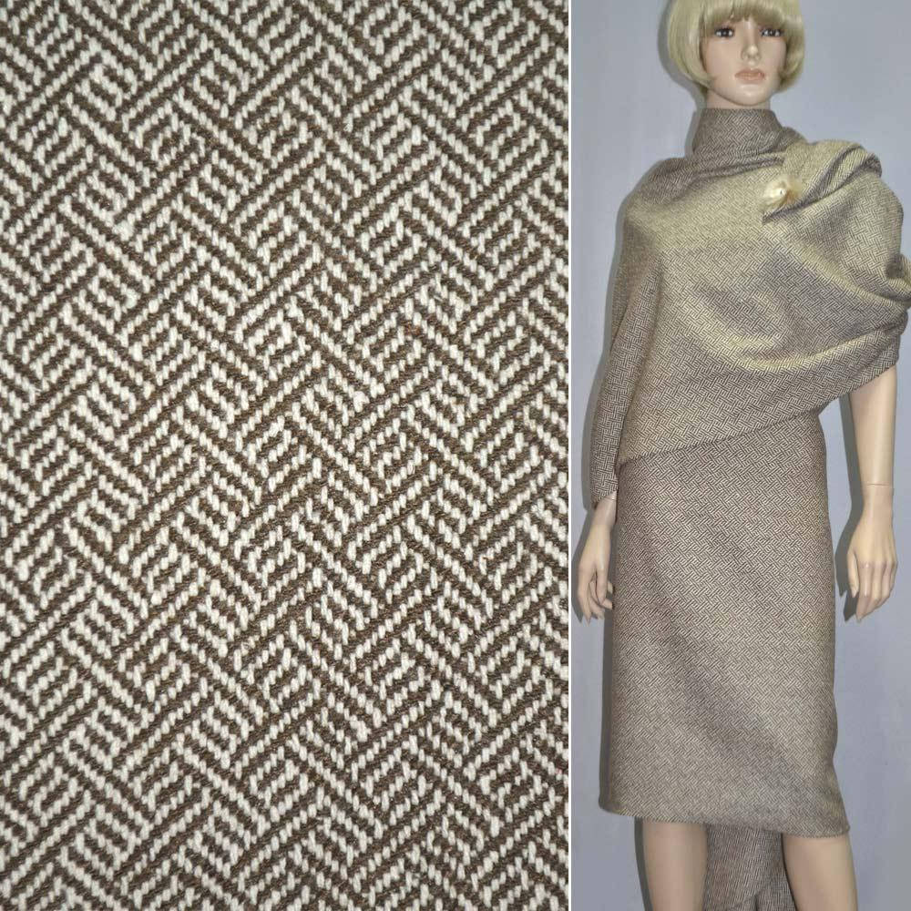 

Твид коричневый в белые полосы, ш.152 (11706.001)