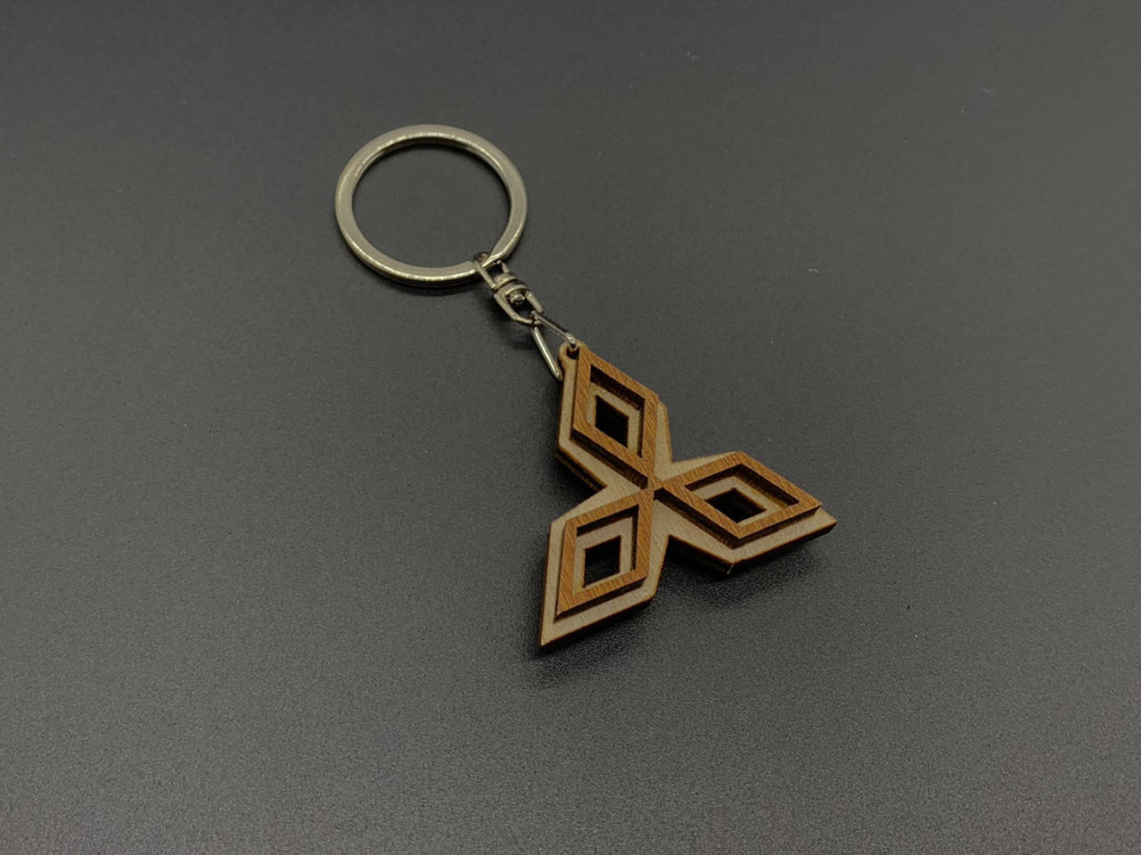 

Брелок деревянный Mitsubishi . 4см, Коричневый