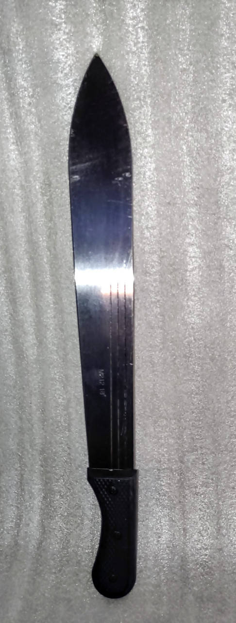 

Мачете, Серый