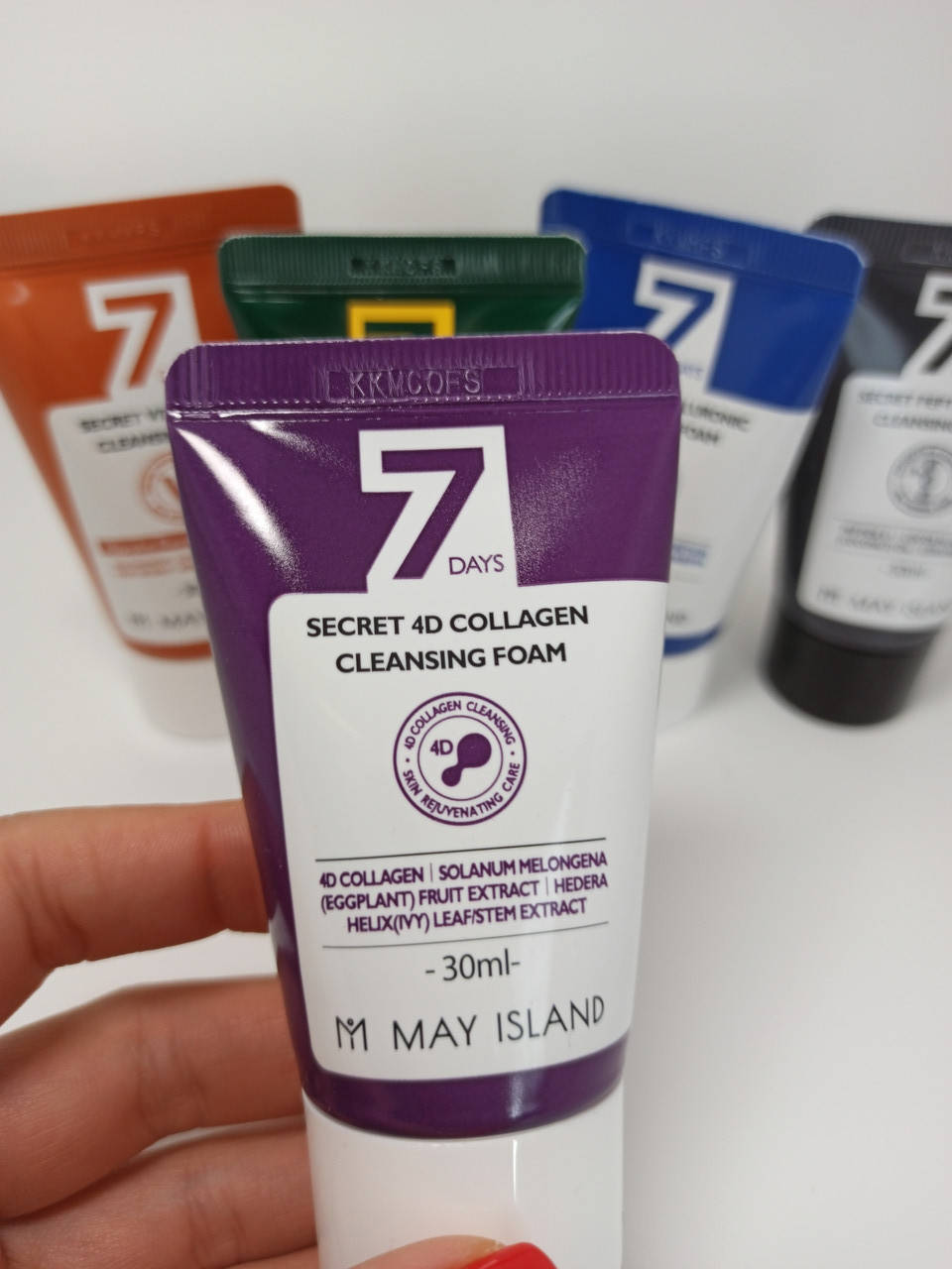 

Коллагеновая пенка для умывания May Island 7 Days Secret 4D Collagen Cleansing Foam 30 ml May Island 7 Days Se