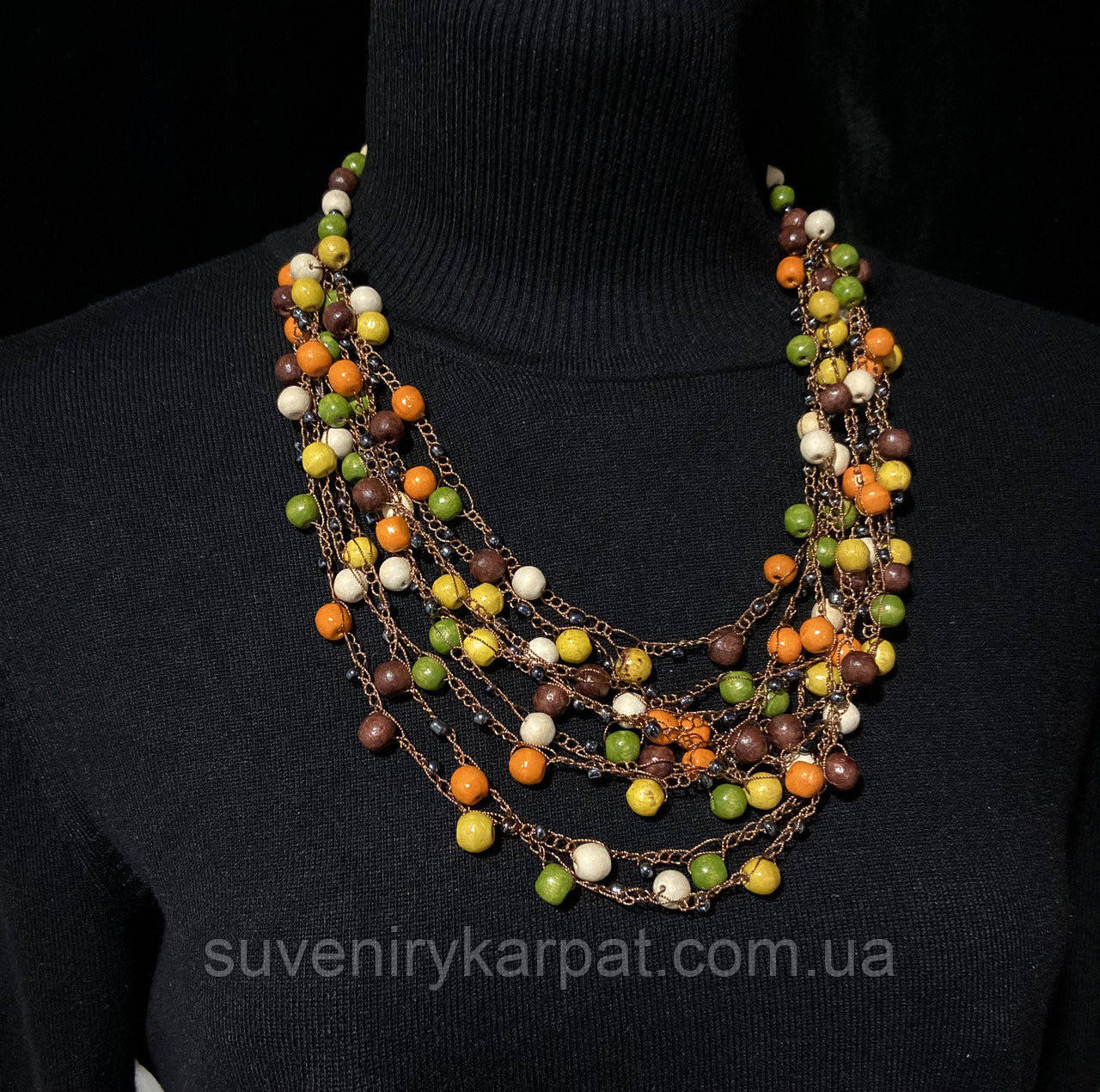 

Намисто з дерева