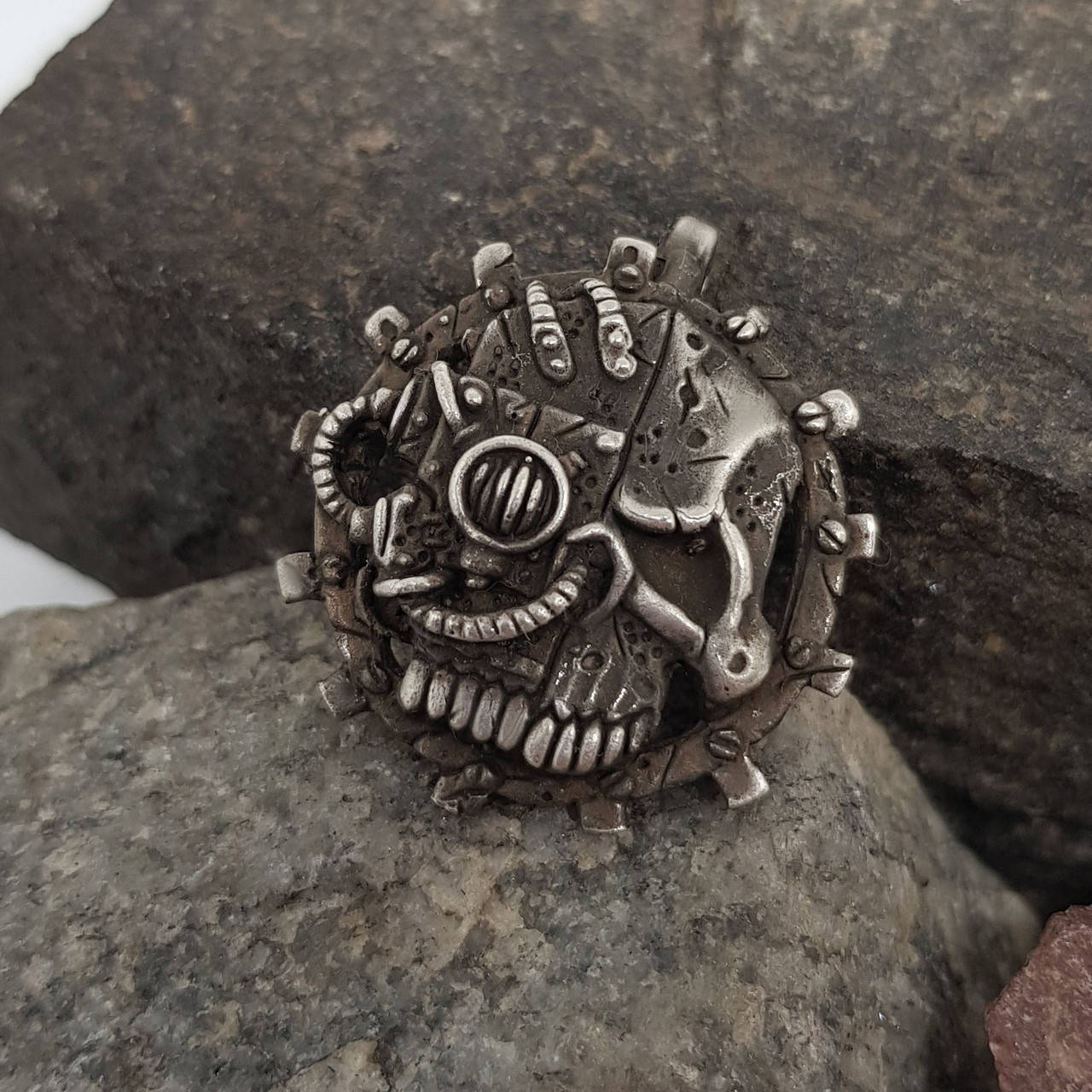 

Адептус Механикус кулон, подвес, Warhammer 40000
