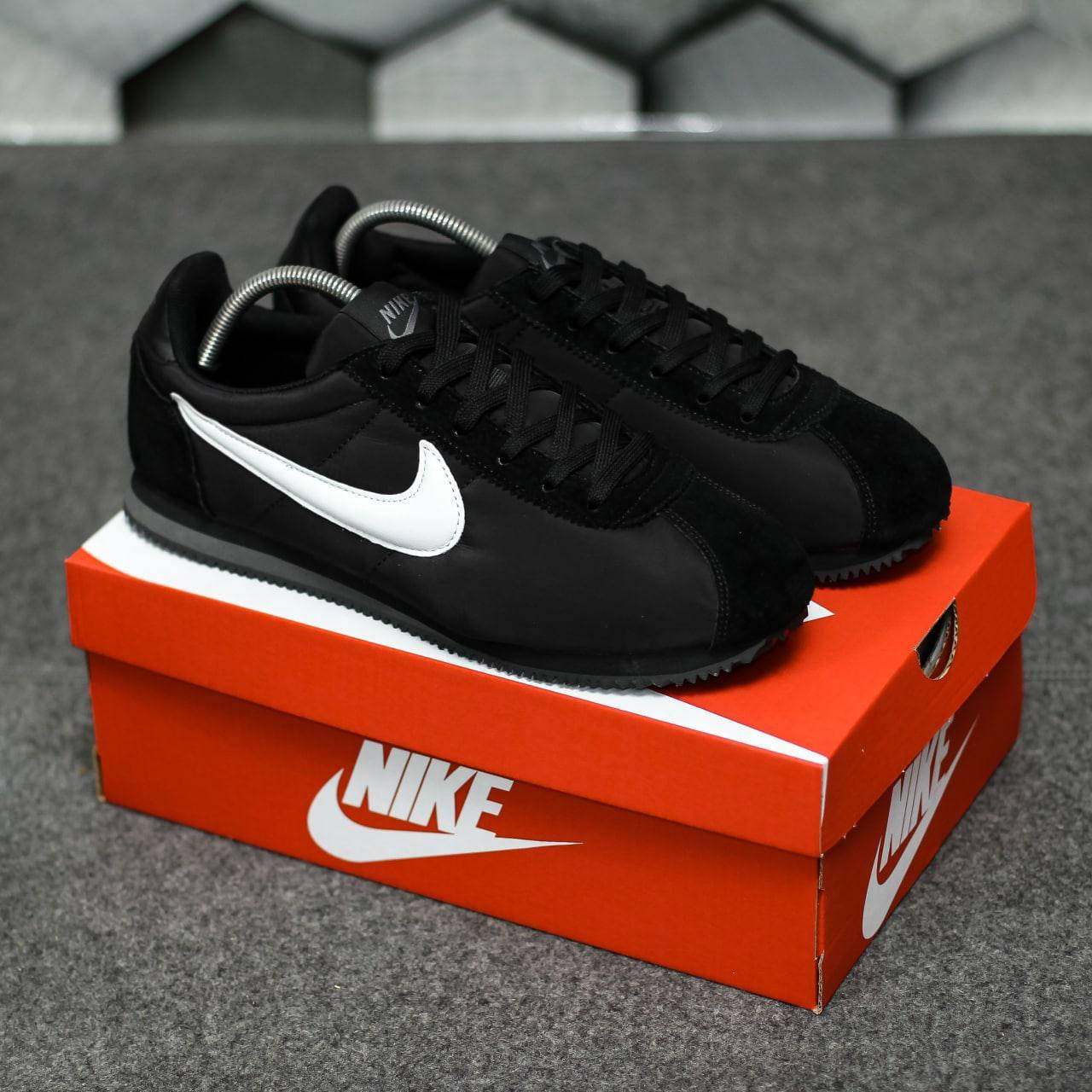

Мужские кроссовки Nike Cortez чёрные с белым (41-46) 41, Черно-белый