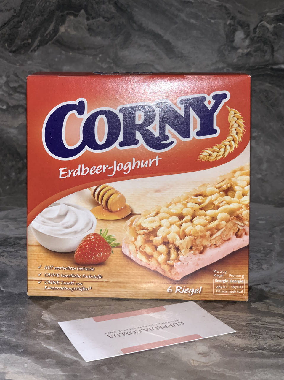 

Злаковые батончики Corny Erdbeer-Joghurt клубнично-йогуртовой прослойкой 120 грм