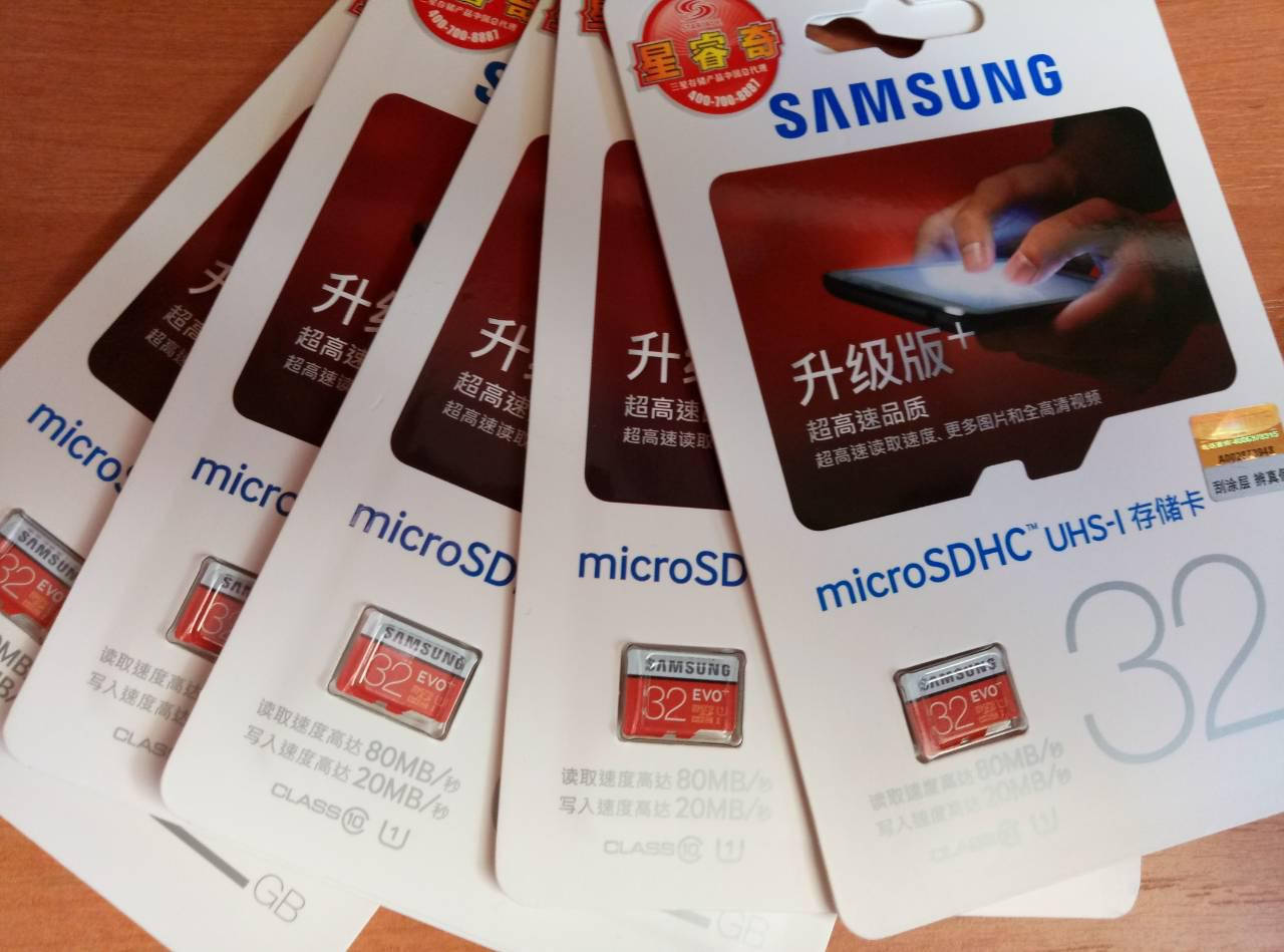 

Карта памяти Samsung 32GB microSD class 10 UHS-I EVO+