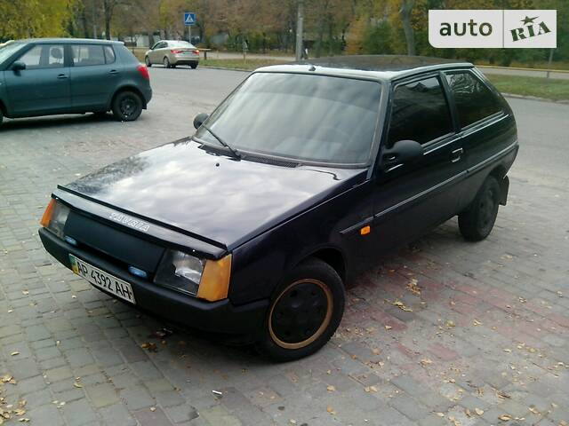 

Дефлектор капота на ЗАЗ 1102 Таврия. Мухобойка на таврию ZAZ 1102