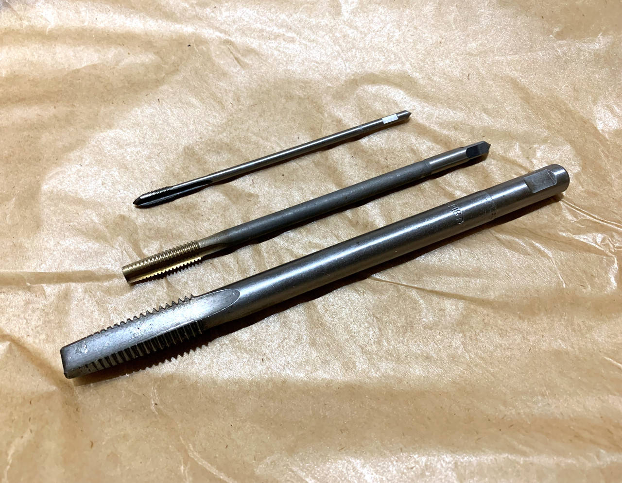 

Метчик м2х0.4 Р6М5 гаечный. СССР