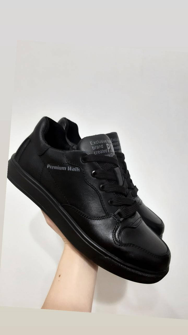 

Чорні шкіряні кросівки Golovin 40 43 та 44р.кожа кроссовки Украина 43, Черный