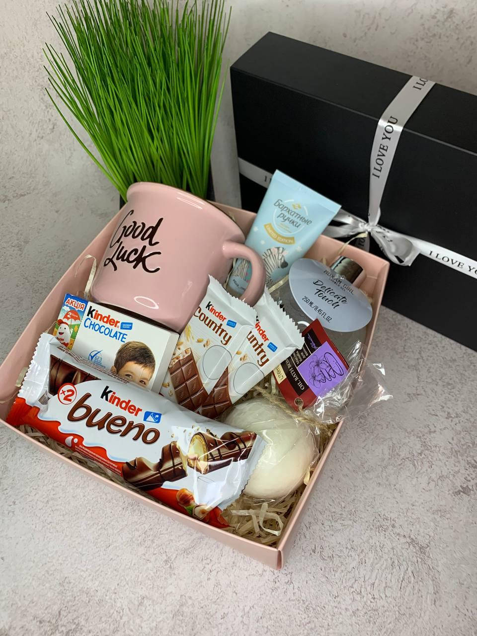 

Подарочный бокс для девочки VICI_BOX - Новогодний подарок для девушки - Подарок женщине - Подарок для любимой, Бело-розовый