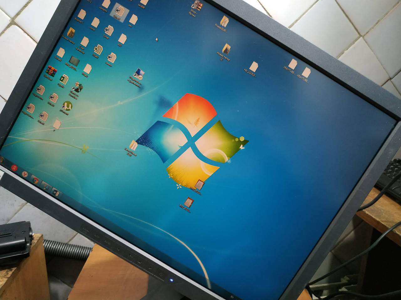 

Монитор 21 дюйм Eizo cg21, в отличном состоянии, рабочий.