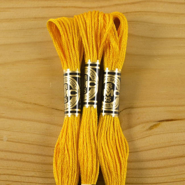 

Нитки мулине DMC 972 (Франция)