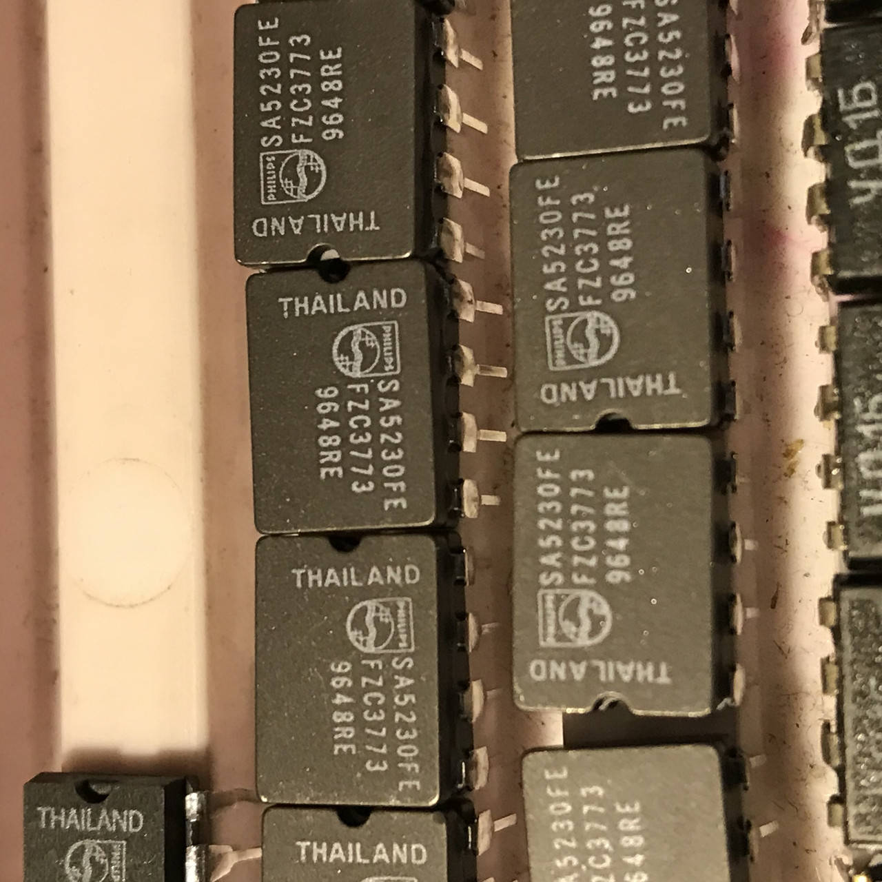 

Микросхема SA5230FE Philips