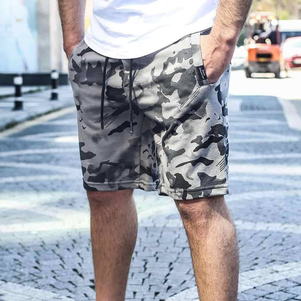 

Мужские камуфляжные трикотажные шорты по колено, Турция