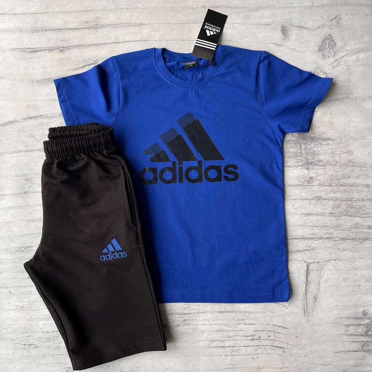 

Летний костюм в стиле Adidas на мальчика 28. Размер 152 см