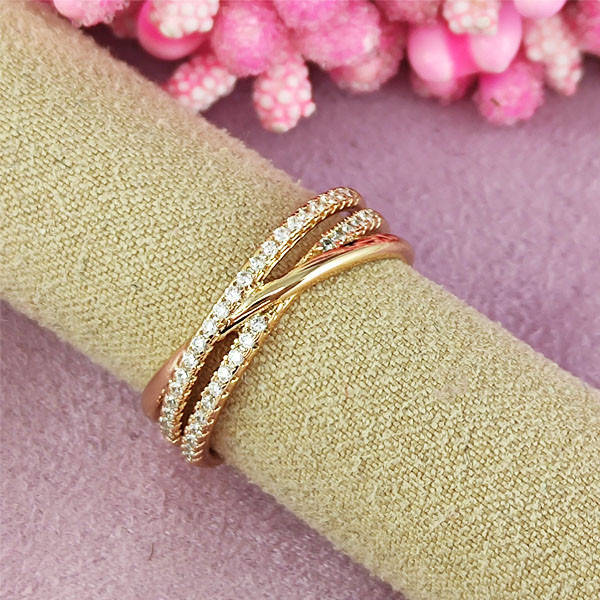 

Кольцо Xuping Иветта медицинское золото позолота 18К 19