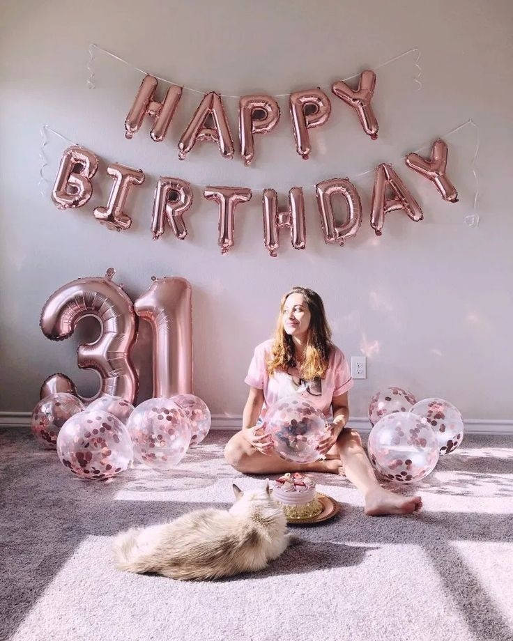 

Шарики на день рождения 31 год с цифрами и гирляндой Happy Birthday розовое золото