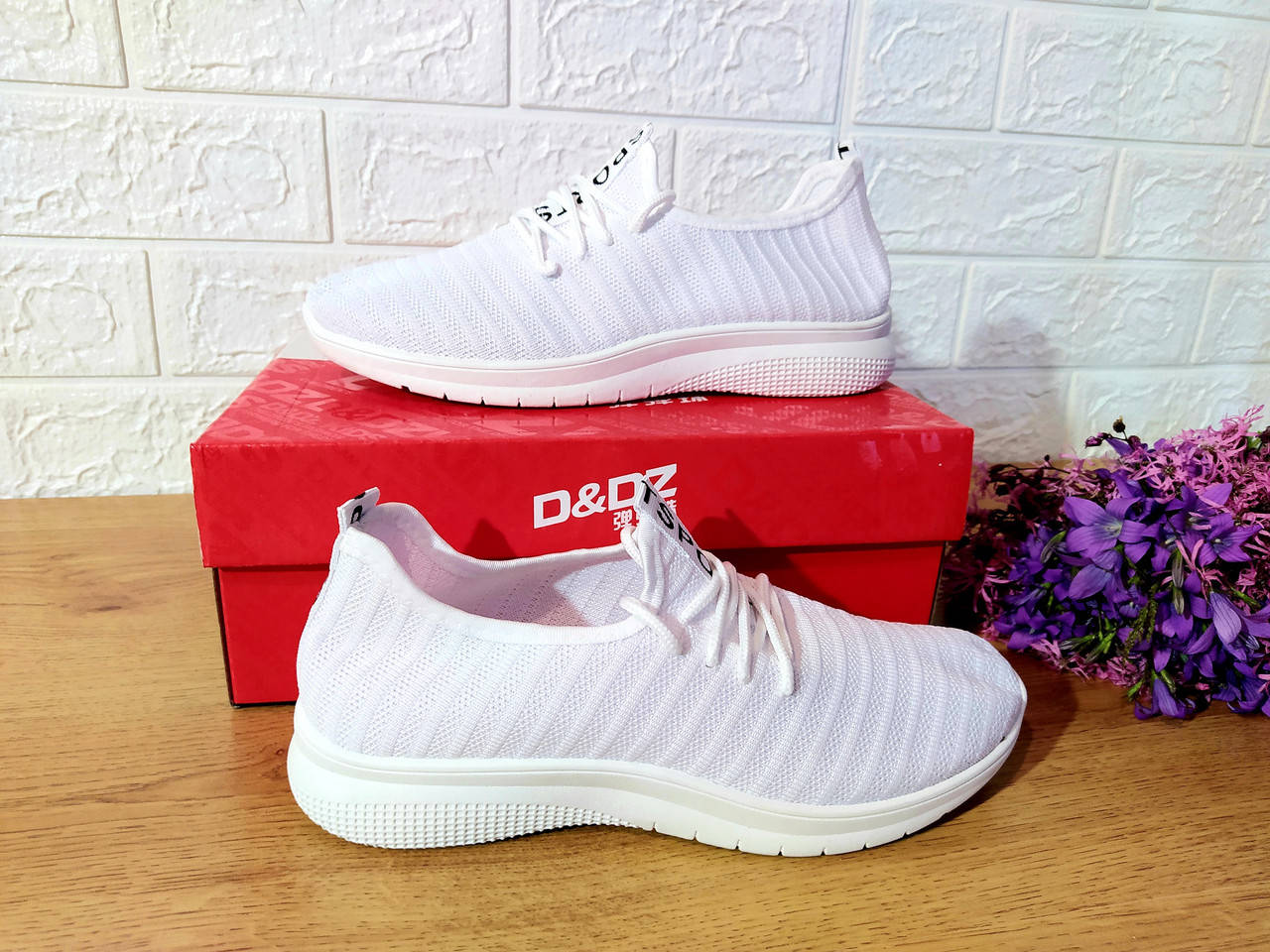 

Кроссовки в сеточку летние белые, Белый