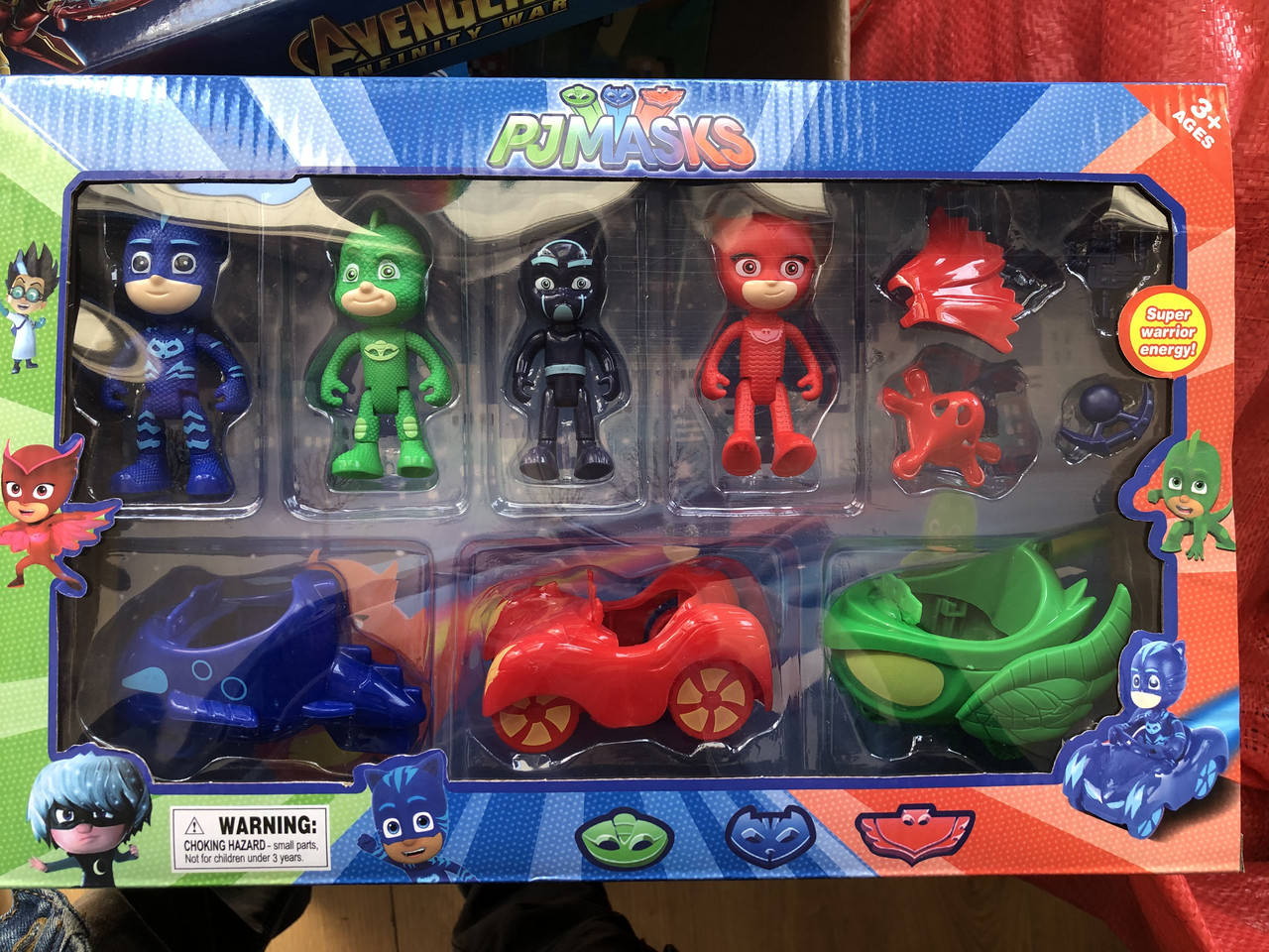 

Игровой набор фигурки Герои в масках