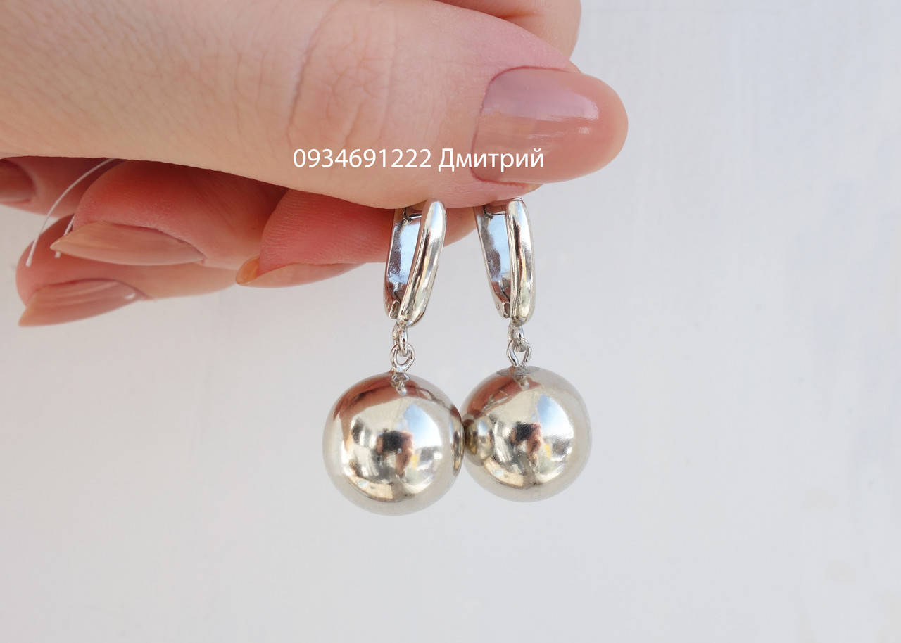 

Серебряные серьги шары