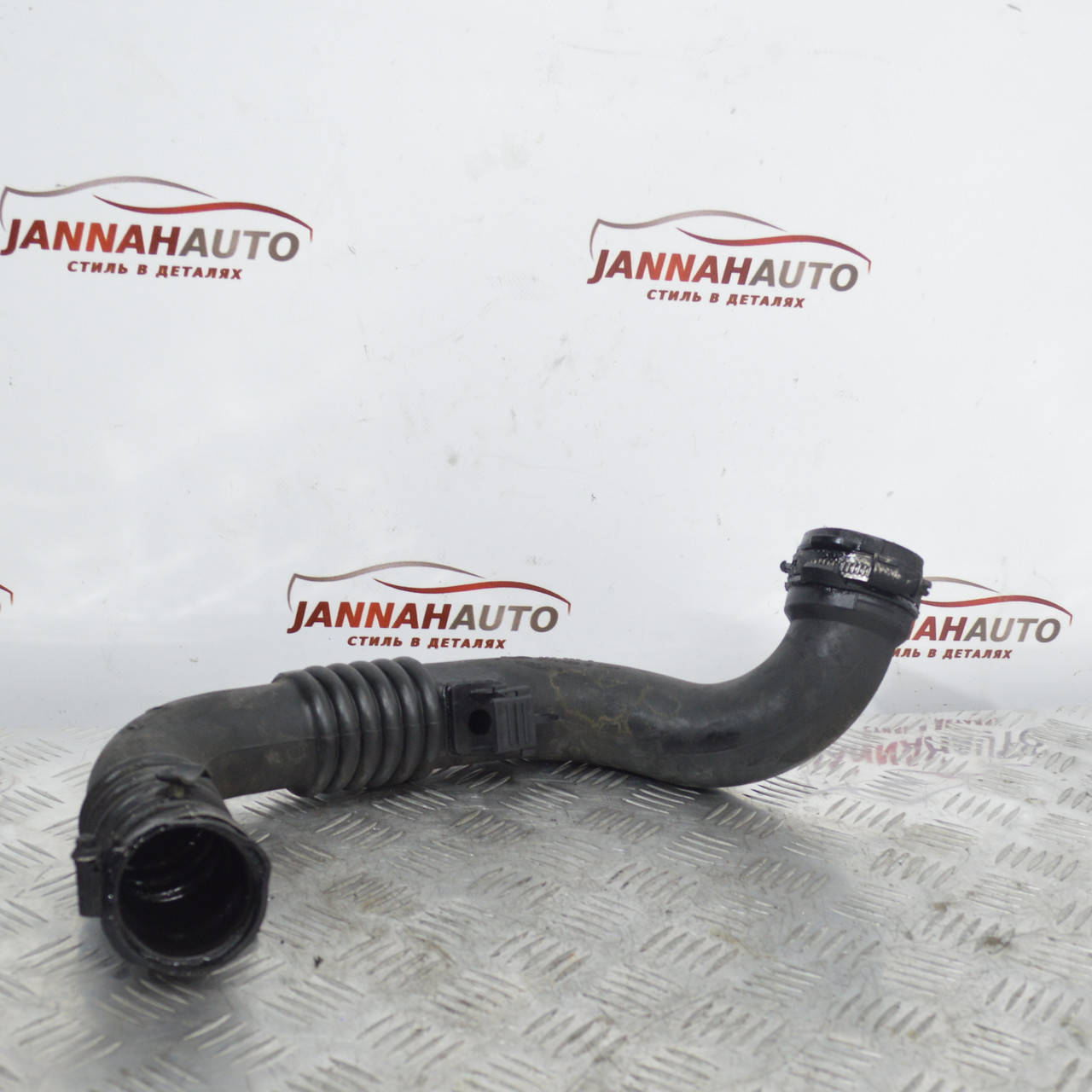 

Патрубок интеркуллера Renault Laguna II 2.2 DCI Рено Лагуна 8200488016