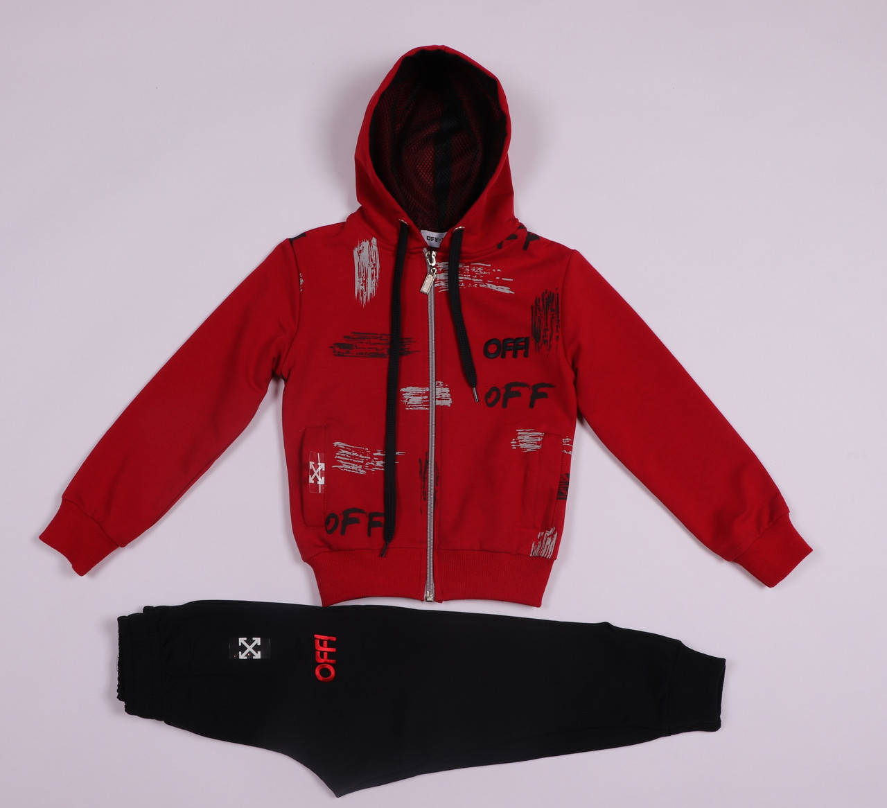 

Детский спортивный костюм красный, OFFWHITE, рост 104,110,116,122,128 см,возраст 3,4,5,6,7,8 лет. 128