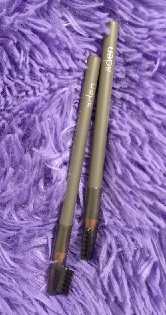

Карандаш для бровей Aden cosmetics серый