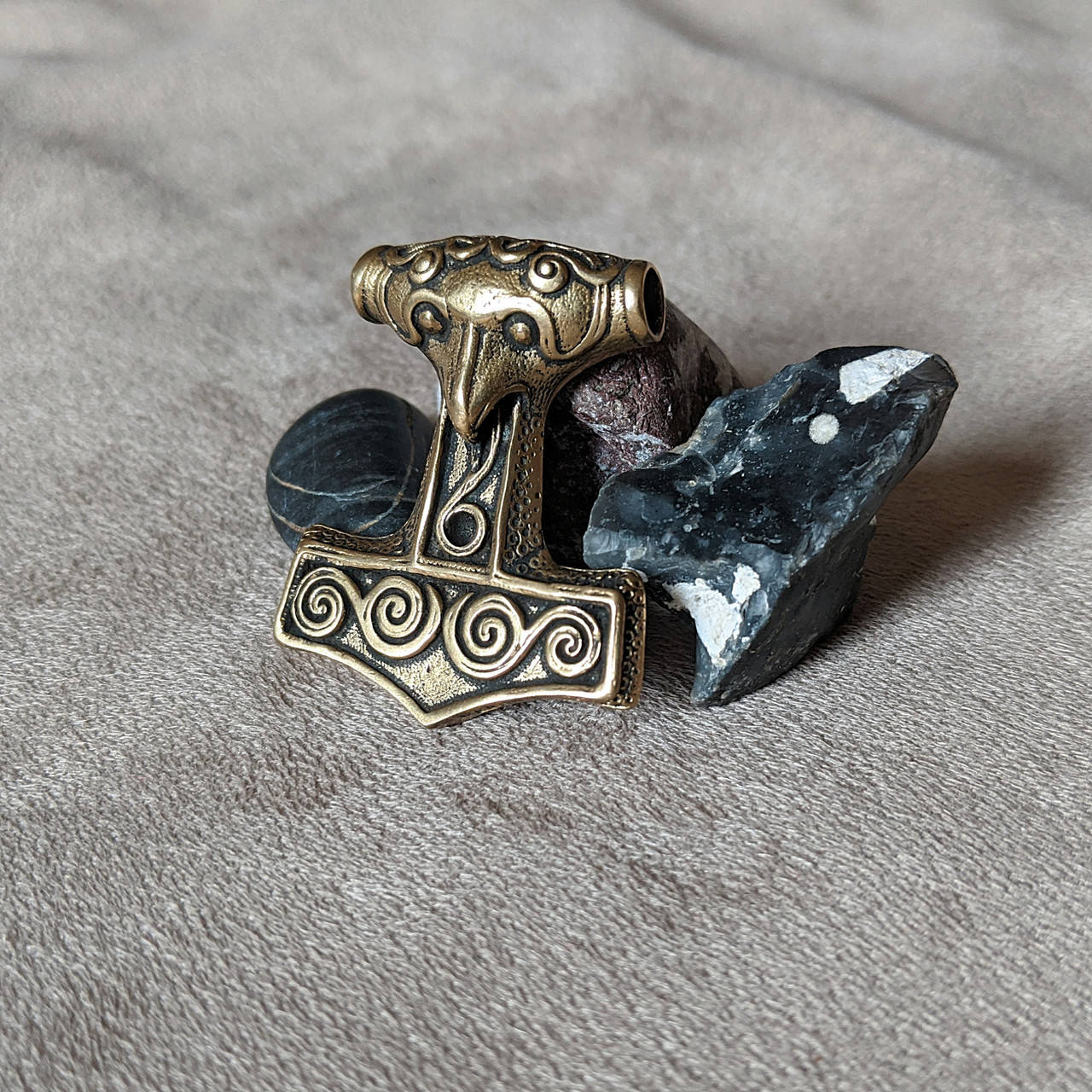 

Бронзовый скандинавский оберег "Молот Тора" большой ручная работа 1075