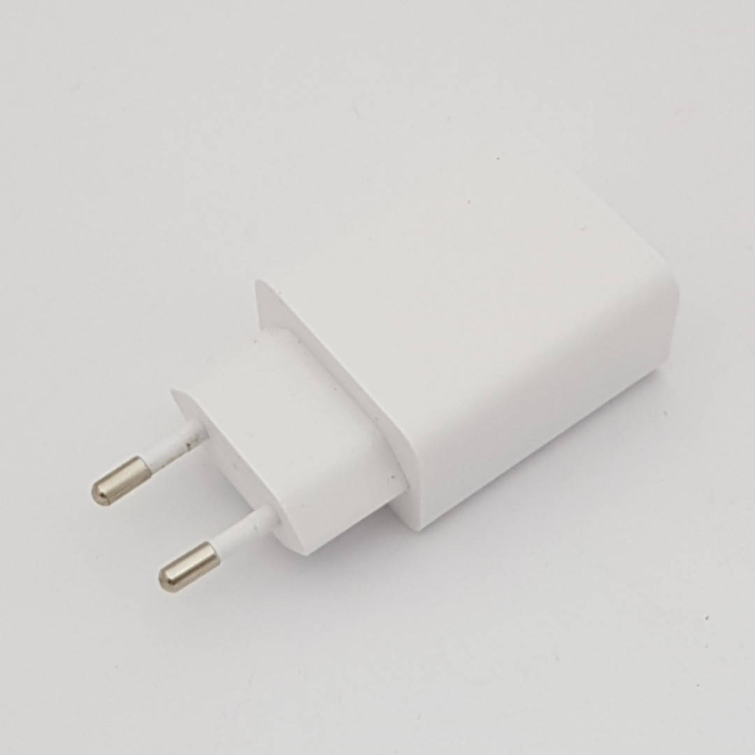 

Оригинальный блок питания Xiaomi MDY-10-EF Quick Charge 3.0 12V/9V/5V 2A с разборки