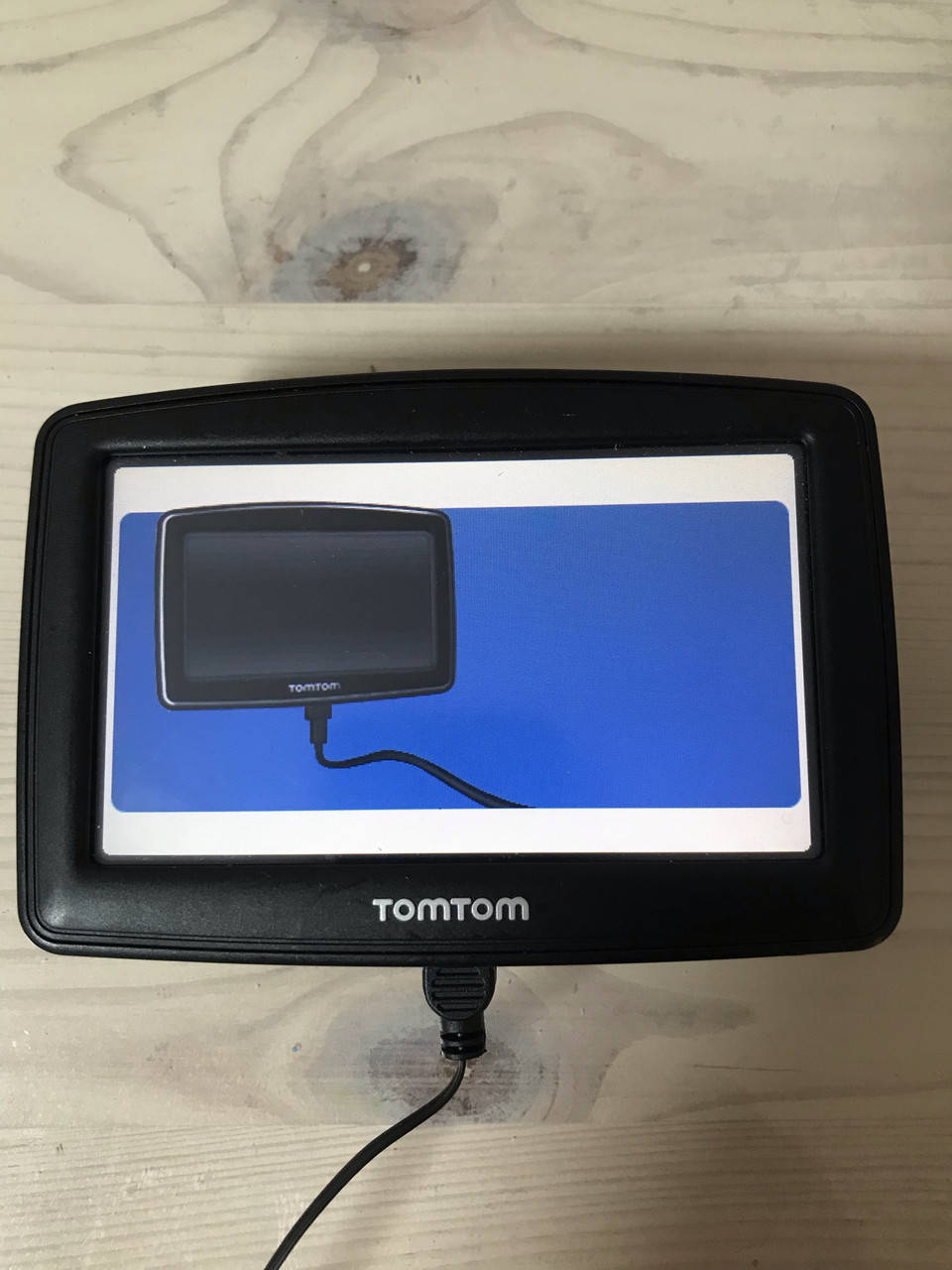 

Автомобильный GPS Навигатор TOMTOM XL 4ET03