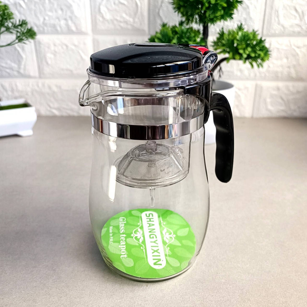 

Стеклянный чайник-заварник с ситечком и откидной крышкой 750мл, Черный