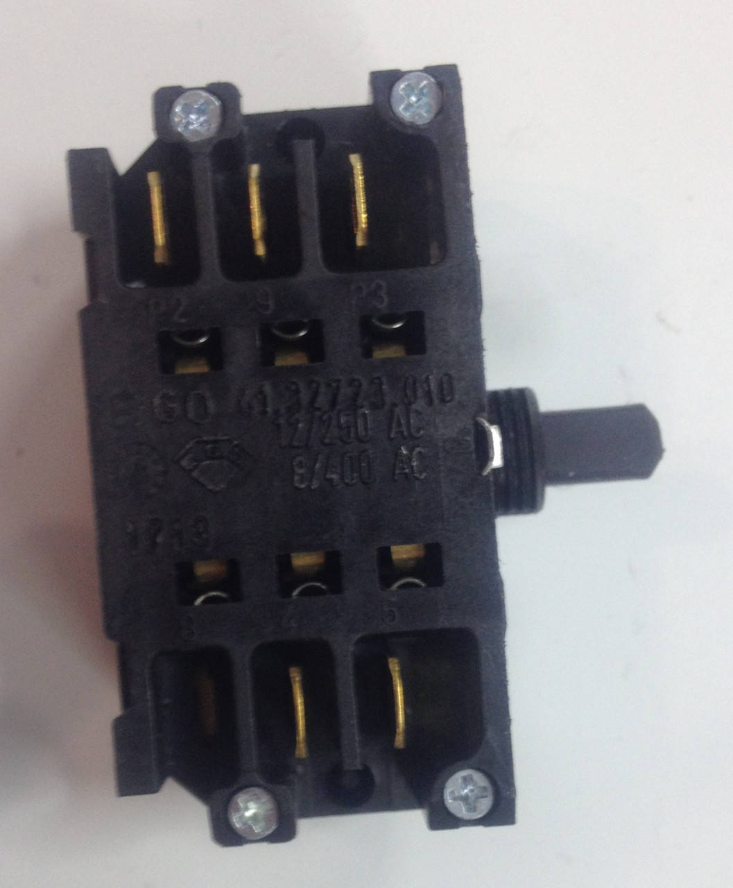 

Переключатель конфорок Ariston C00049824 для плиты