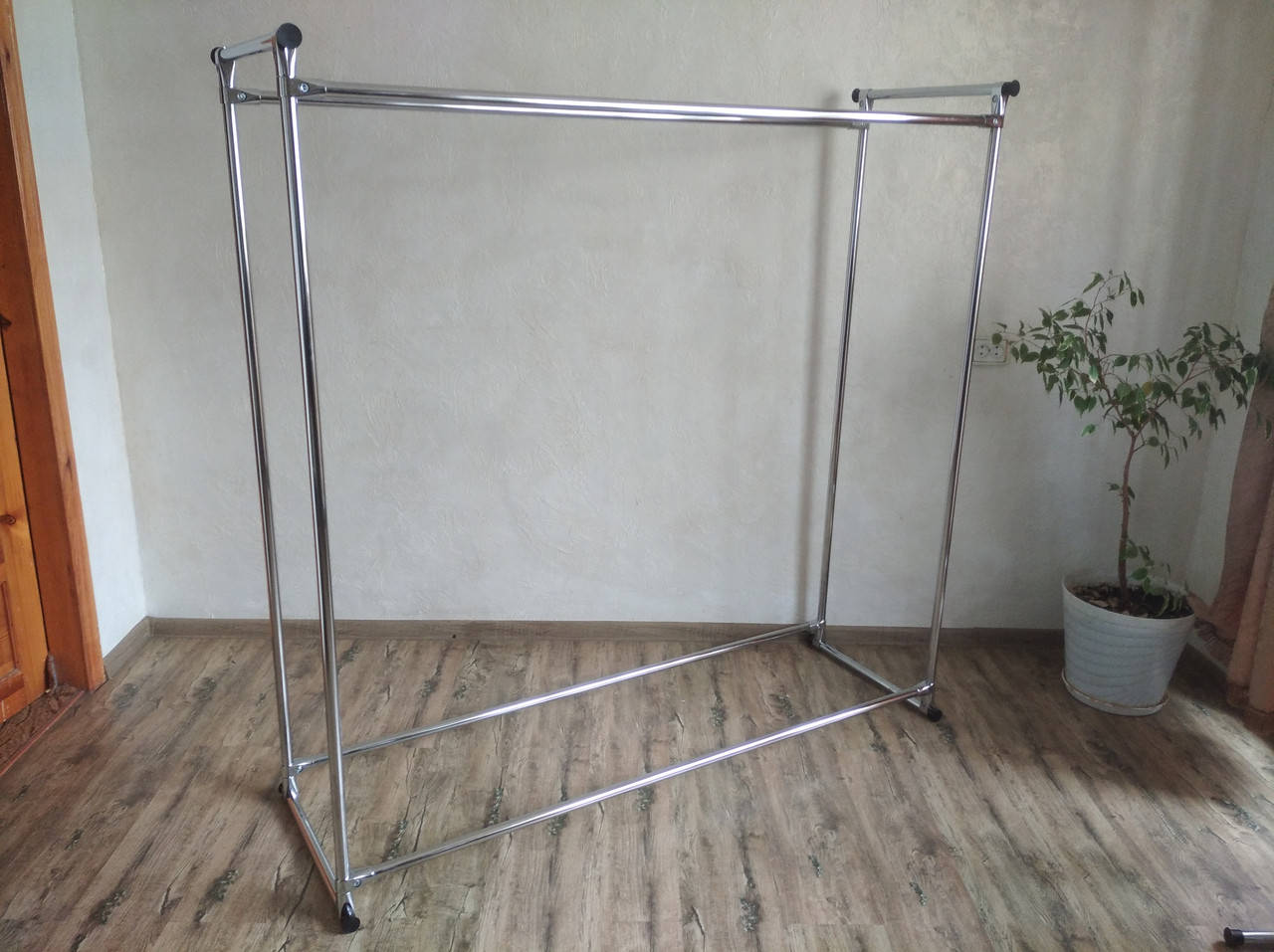 

Стойка для одежды двойная,купить стойку,вешалку для вещей