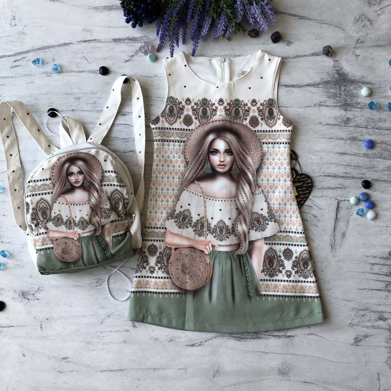 

Сарафан на девочку с рюкзаком 19. Размер 116 см, 122 см, 128 см